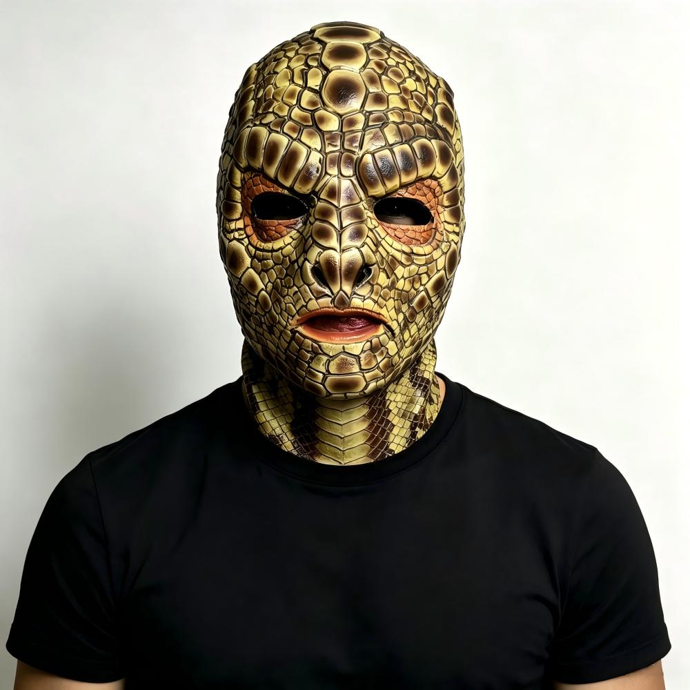 Realistic Snake Monster Mask L - огляд і ціна Cobra Extruder